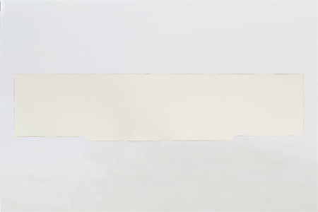 Biała konsola Avola Antique White z szufladami i półką