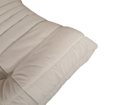 Sofa dwuosobowa, jasnobeżowa – nowoczesna, aksamitna, z przeszyciami